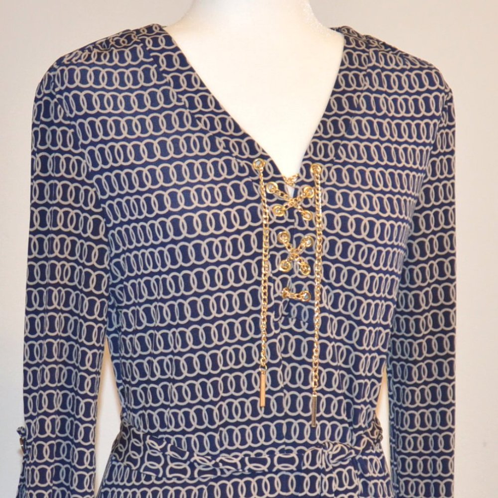 Spense Chain Detail Dress - Picture 4 of 9